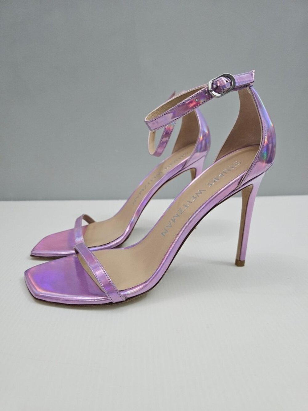Stuart Weitzman Nudistcurve 100 Holographic Heel Sandal Womens 9 Pink Purple